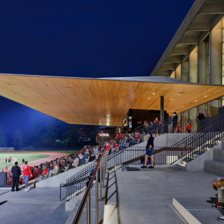 Aire d’observation accessible du stade de la SFU